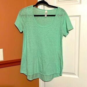 LuLaRoe Shirt; Size S. Mint colored